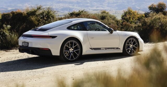 2025 Porsche 911 Carrera T review