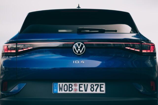 Australian new-car buyers sitting on the fence when it comes to EVs, says VW