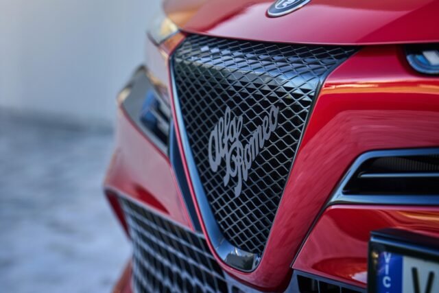 Car giant scraps major EV pledge