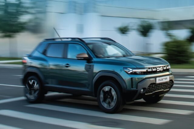 Renault Duster ute revealed with a tiny tray