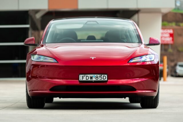Tesla sets global sales and delivery records
