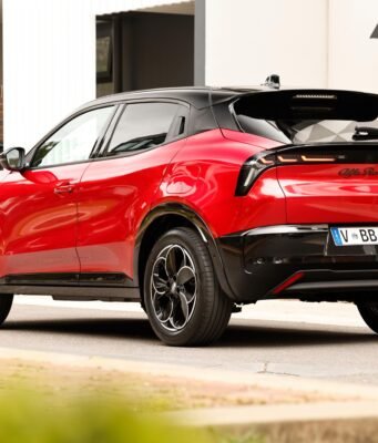 2026 Alfa Romeo Junior Ibrida review