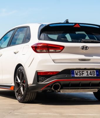 Hyundai i30 N hot hatch sticking around, could get hybrid power – report