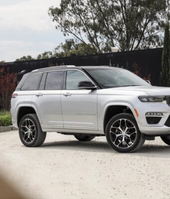 Jeep, Chrysler axe all plug-in hybrid models in the US after fire recall hiatus