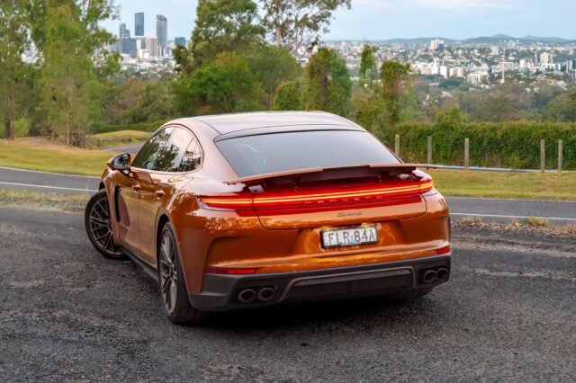 2026 Porsche Panamera Turbo S E-Hybrid review