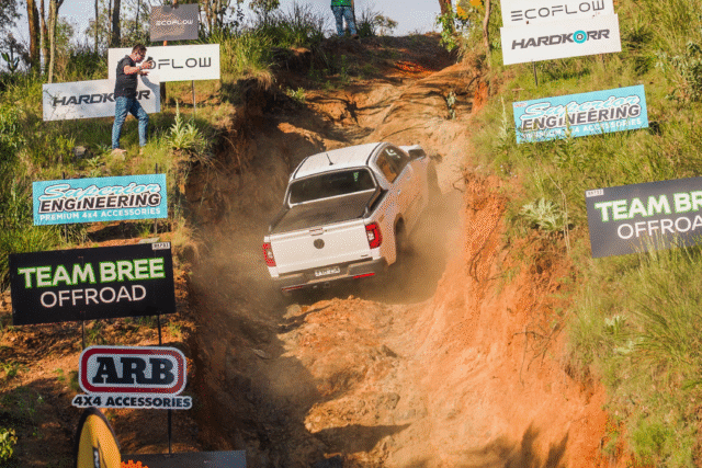 Volkswagen Amarok 10 Deserts Edition impresses on Beer O’Clock Hill